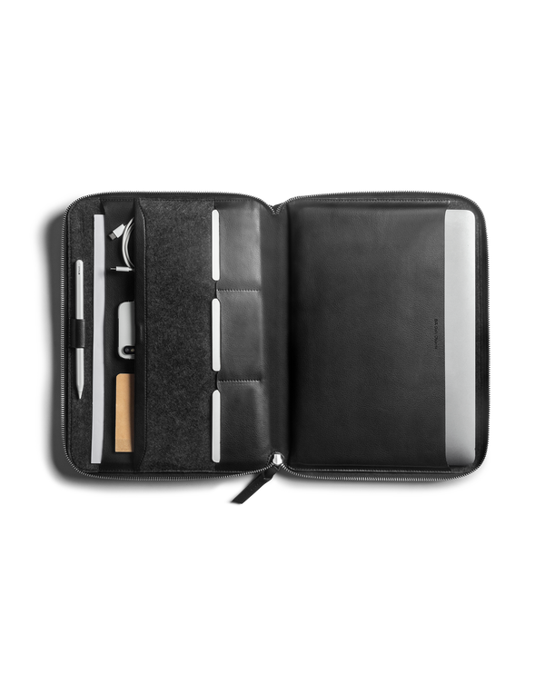 AeroLOFT™ Jet Black Tech Organizer Mesh Pouch